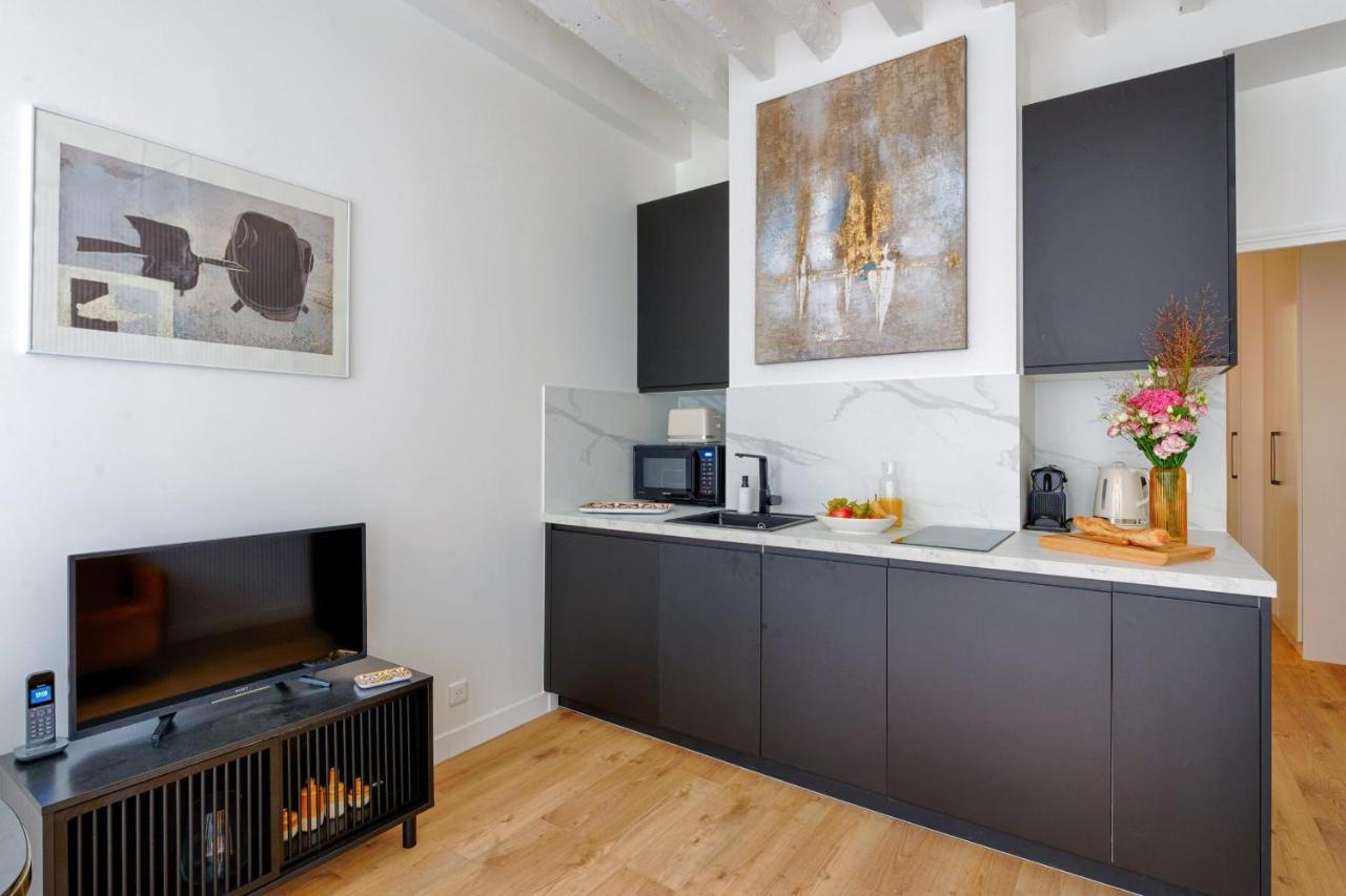 Appartement Design Ile St Louis - Welkeys Paris Exterior photo
